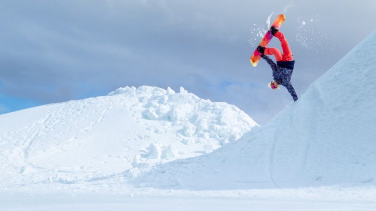 1447079350_1303__1411508497_6198_ROXY_1415_NZ_AY1Q7652_MattGEORGES