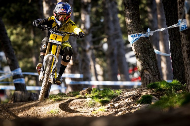 (c) Sven Martin Red bull