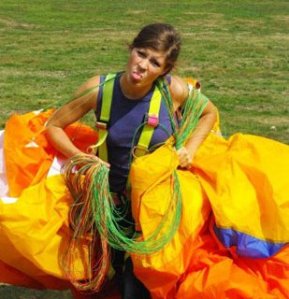 200544_1888657733531_2327300_n