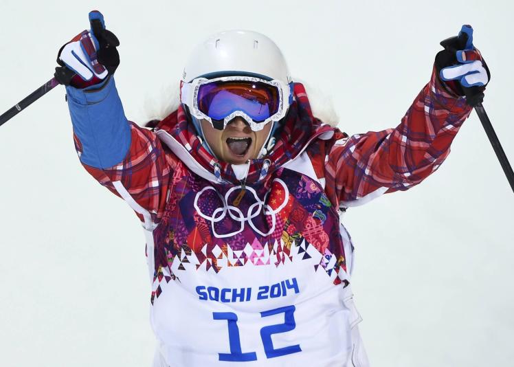 ski-half-pipe-marie-martinod-en-argent