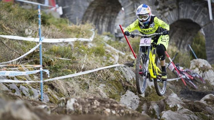 EPISODE 2 BEHIND THE BIKE