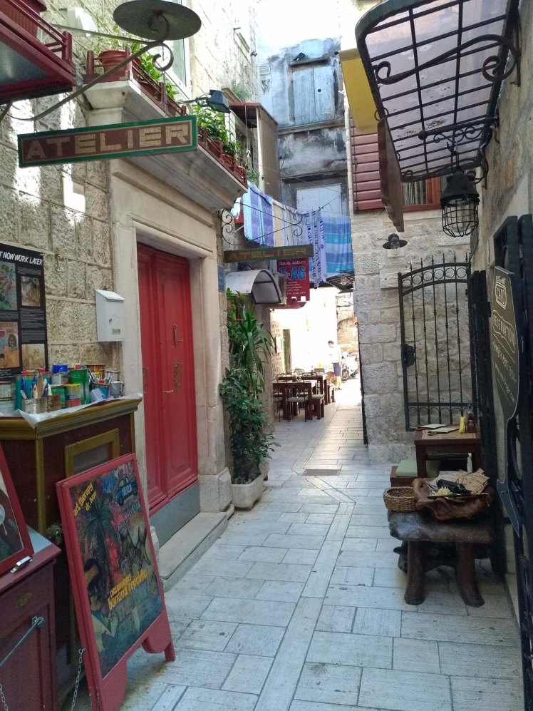 CROATIE RUELLES TROGIR