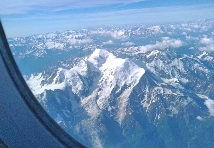 VUE MONT BLANC GENEVE SPLIT.jpg