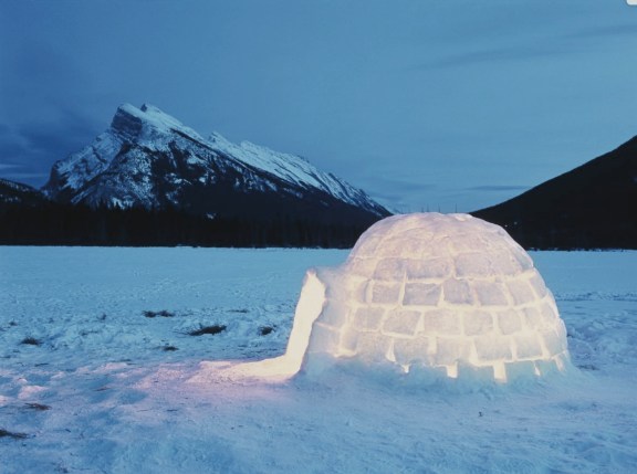 dormir dans igloo hotel.jpg