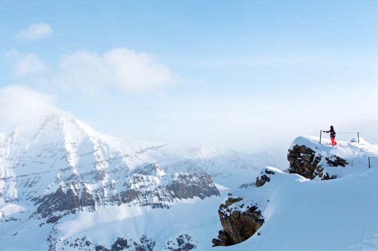 SNOWBOARD ESSENTIELS.jpg