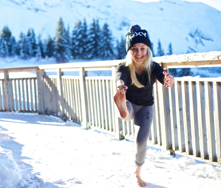 YOGA AND RIDE ROXY11