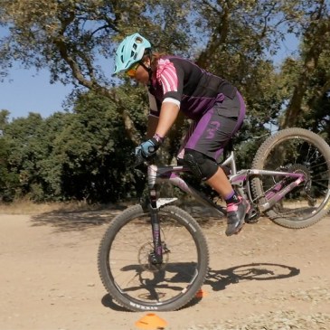 défis maniabilité vtt dans son jardin